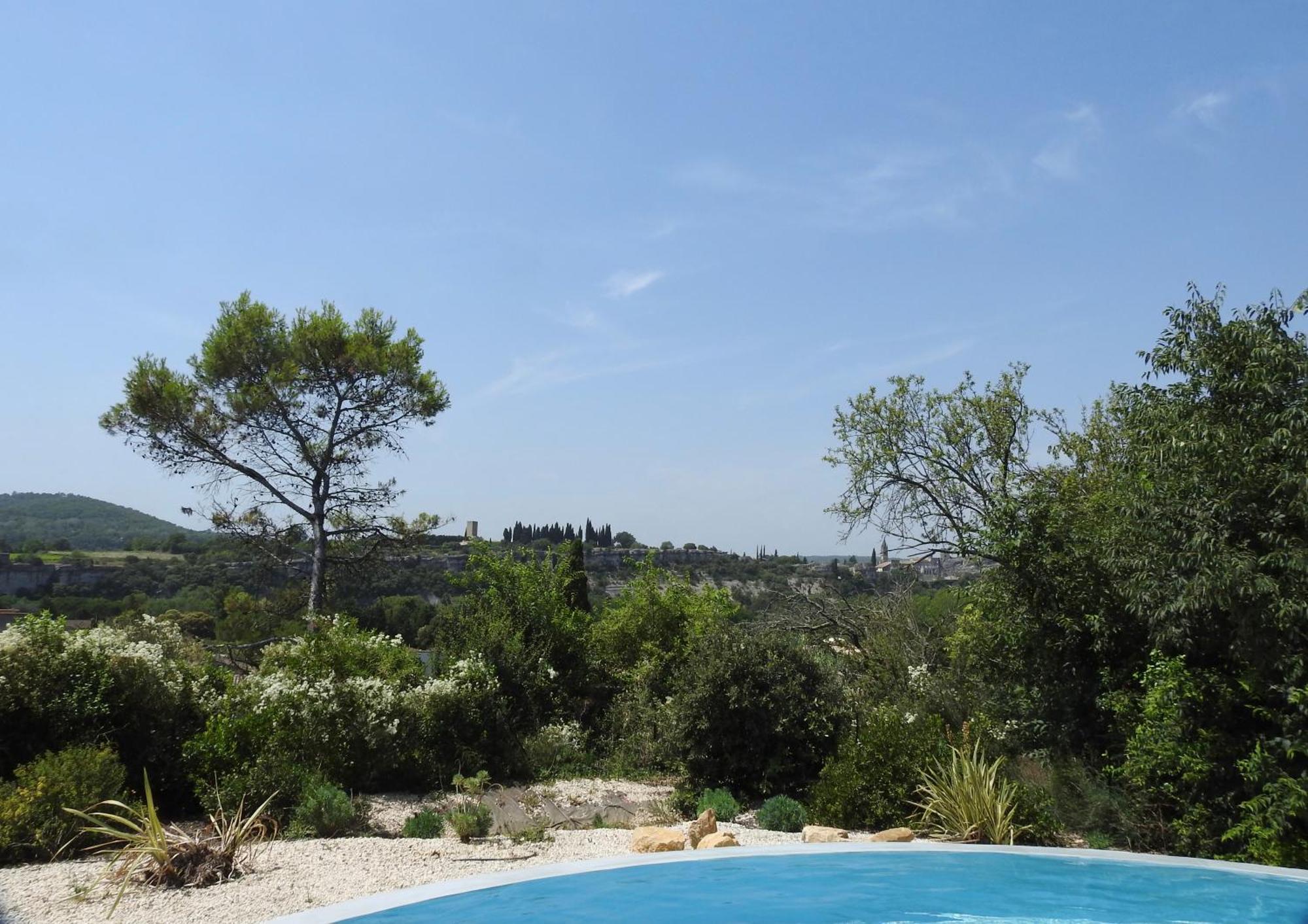 Superbe Appartement Dans Residence Avec Piscine Saint-Martin-dʼArdèche Exterior foto